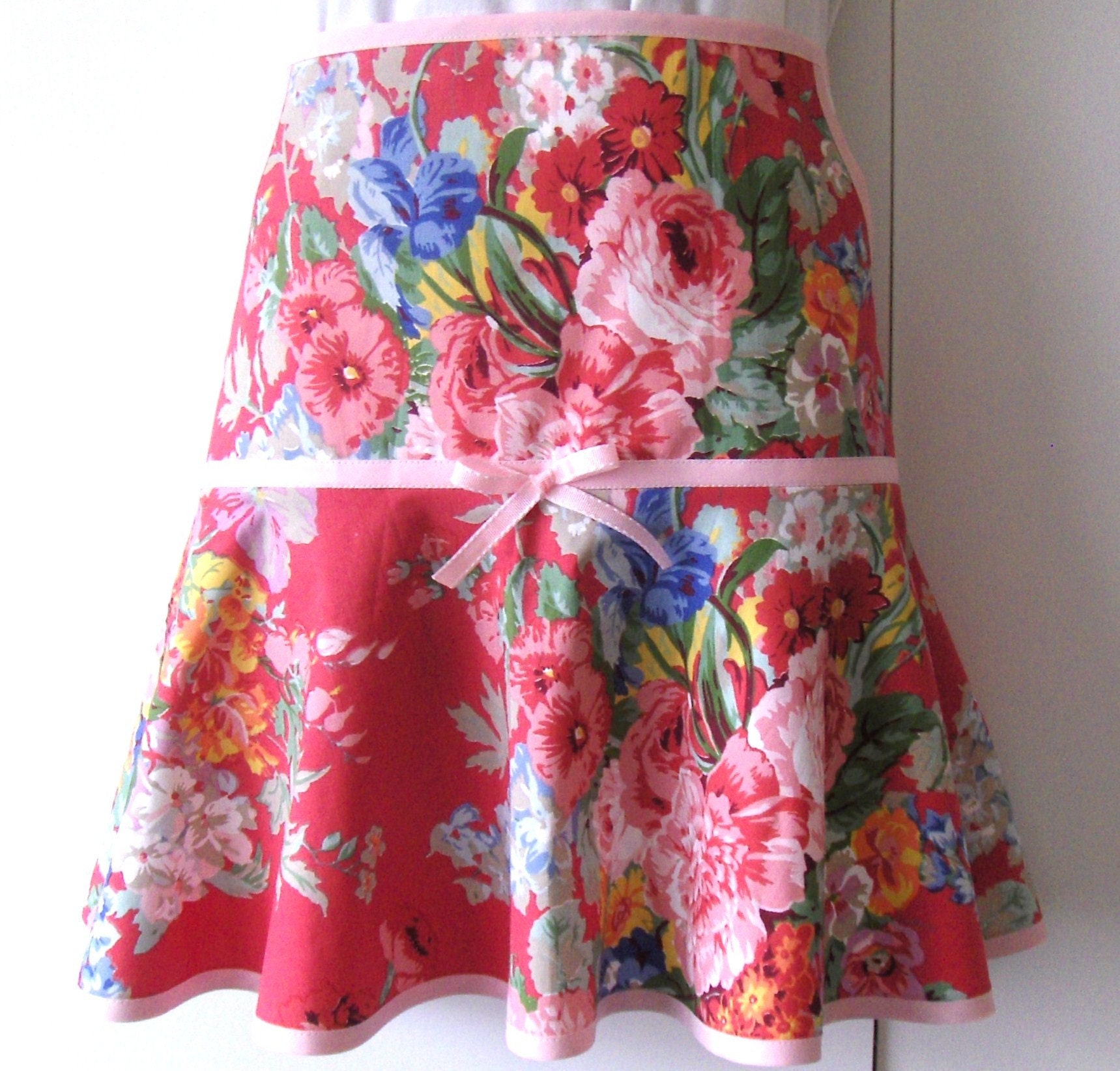Sassy Floral Half Apron