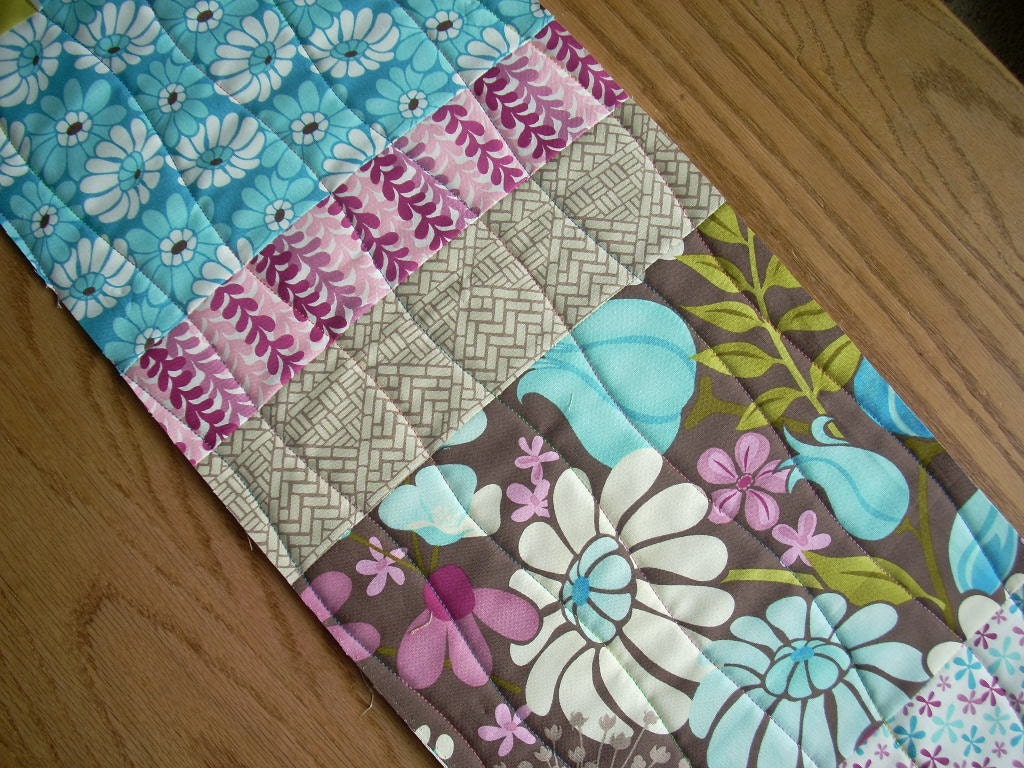 Walk in the Park table runner - FREE SHIPPING