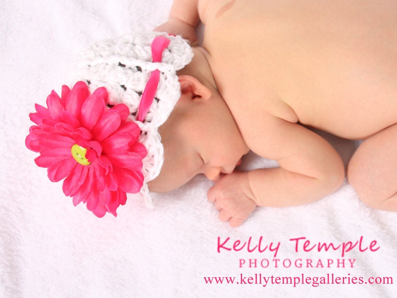 INSTANT DOWNLOAD Crochet Pattern Sweetly Scalloped Springtime Beanie - 6 Sizes Newborn to Womens Welcome to sell finsihed items