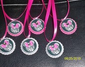 12 Minnie MouseZebra Ht Pink Bow Bottlecap Party Favors Ht pink Black White Colors
