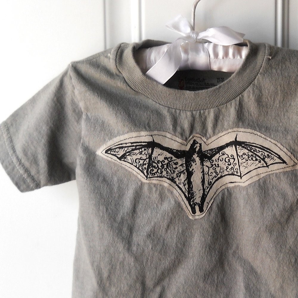 Tshirt, Bat toddler or children's tee hand dyed appliquéd and screen printed gray or custom colors