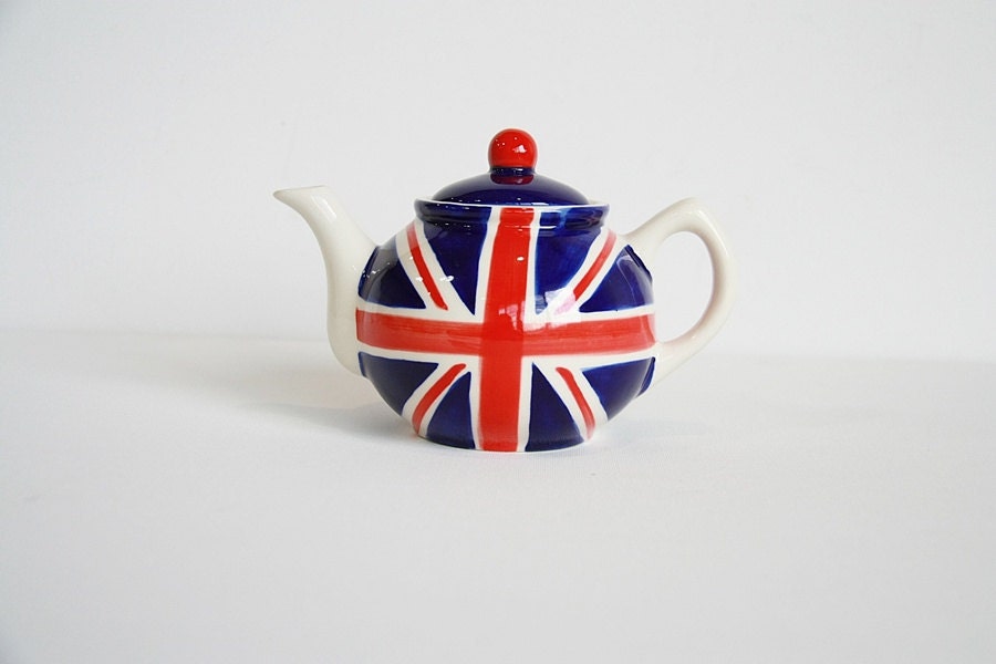 Ceramic Teapot - Union Jack Design - UK Flag - Small Size