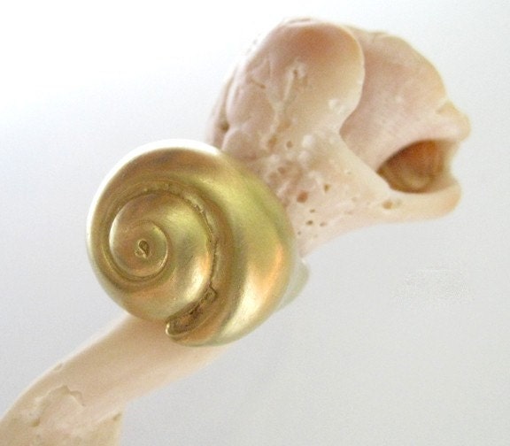 Hatteras Snail Shell 18k Gold Ring