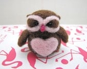 Little Needle Felted Owl - Aphrodite