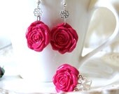 Hot pink roses dangle earrings and ring set