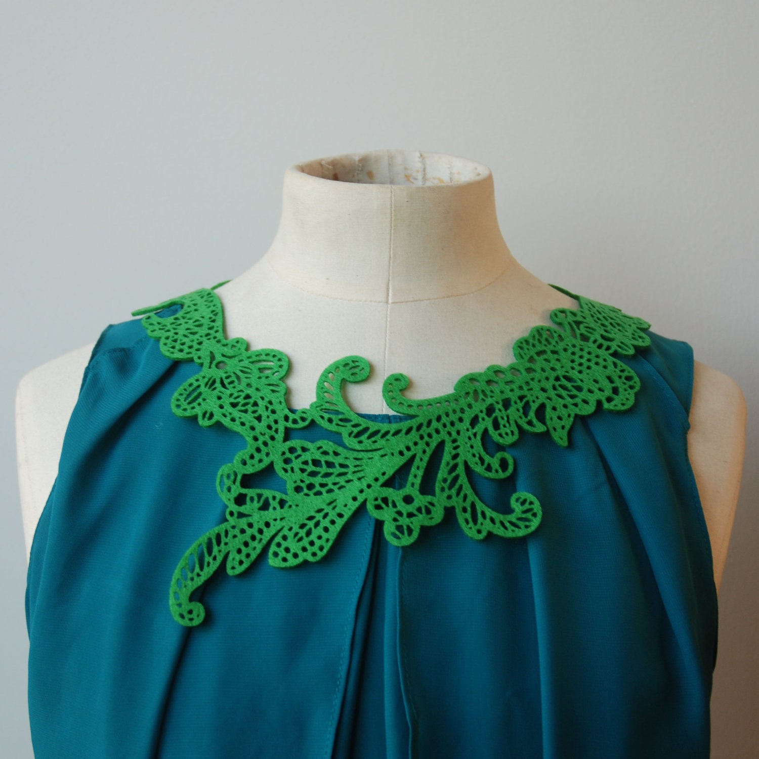 Lace Eco-Necklace - Green Swirly - Recycled Felt - Delicate Laser Cut