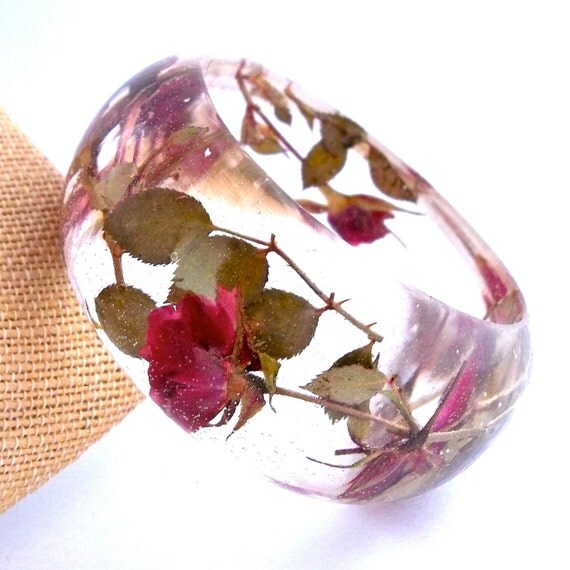 Red Resin Bangle.  Chunky Rosebud Bangle Bracelet.  Real Flower and Leaf Bracelet.  Pressed Flower Bangle Cuff.