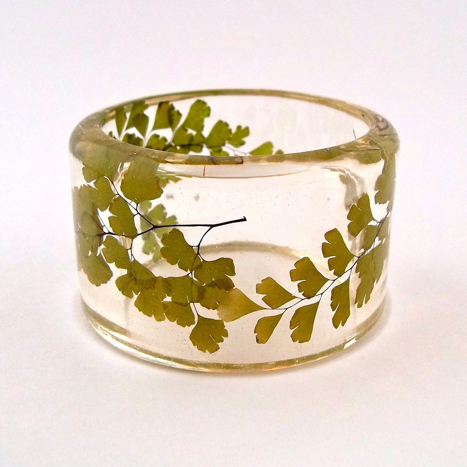 Maidenhair Fern Botanical Resin Bangle.  Chunky Bangle with Pressed Flowers.  Real Flowers - Green Maidenhair Fern