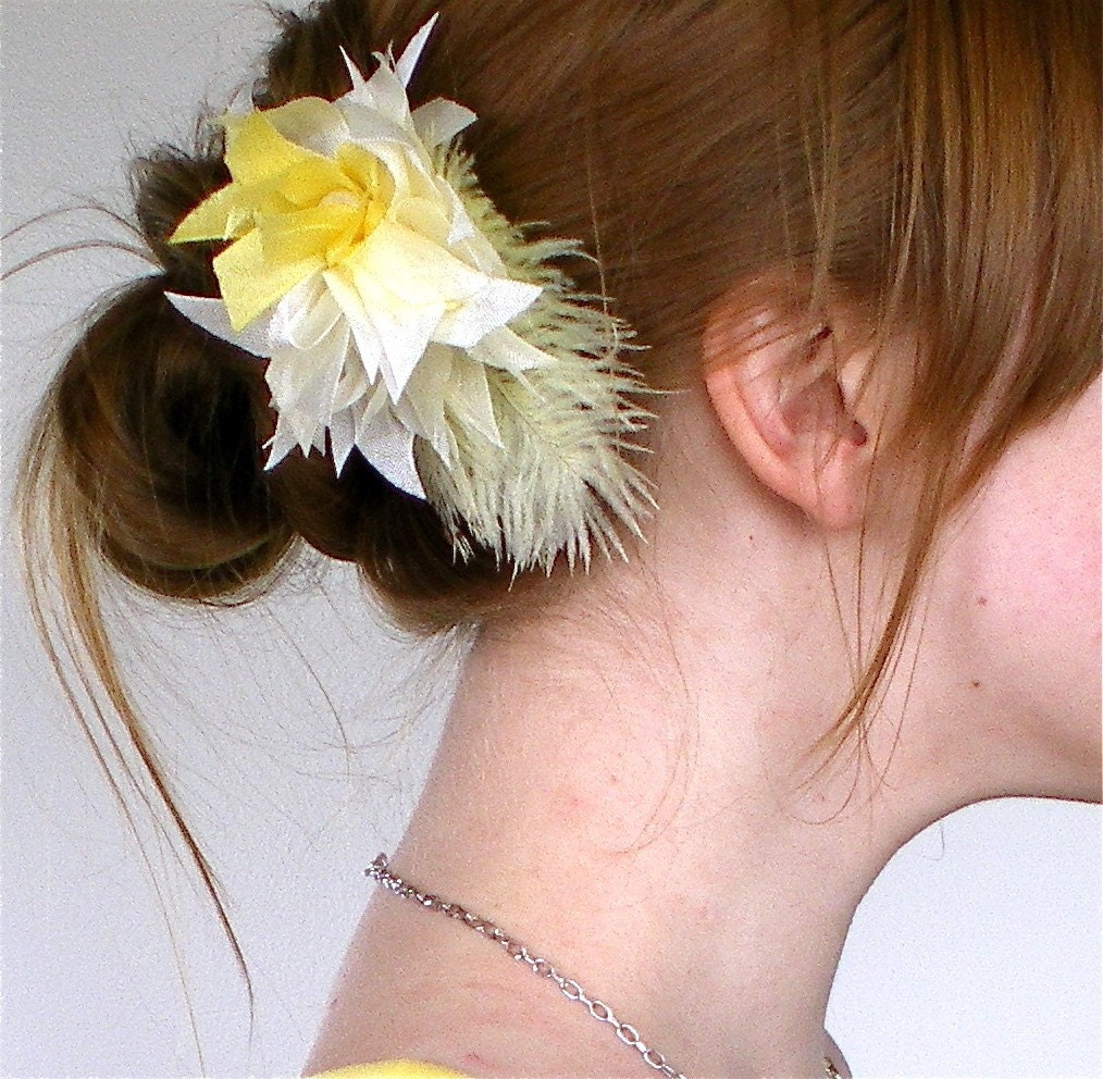 Vanilla Buttercream Chrysanthemum...Ribbon and Feather Hair Clip
