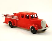 Tootsietoy Mack L-Line Fire Pumper Truck Vintage Rare 1947