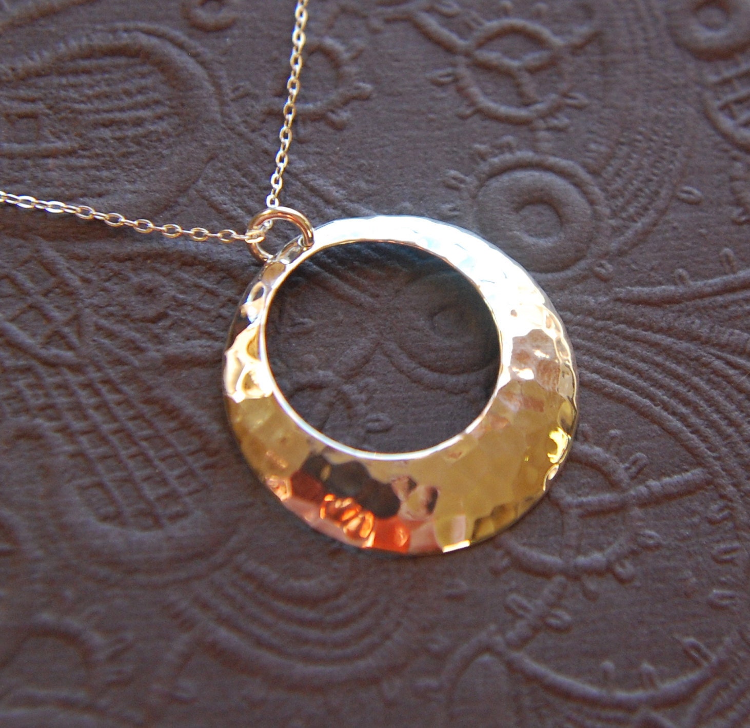 Sterling silver hammered disc pendant necklace