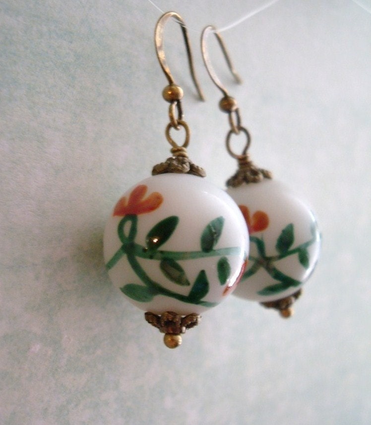 READY to SHIP, Retro Earrings, Vintage inspired Hand painted Glass Beads Earrings Red Green LANTERN, Mother's day gift, for mom, for her