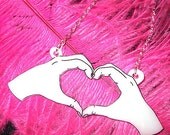 Happy Hands necklace - Heart - Design 1