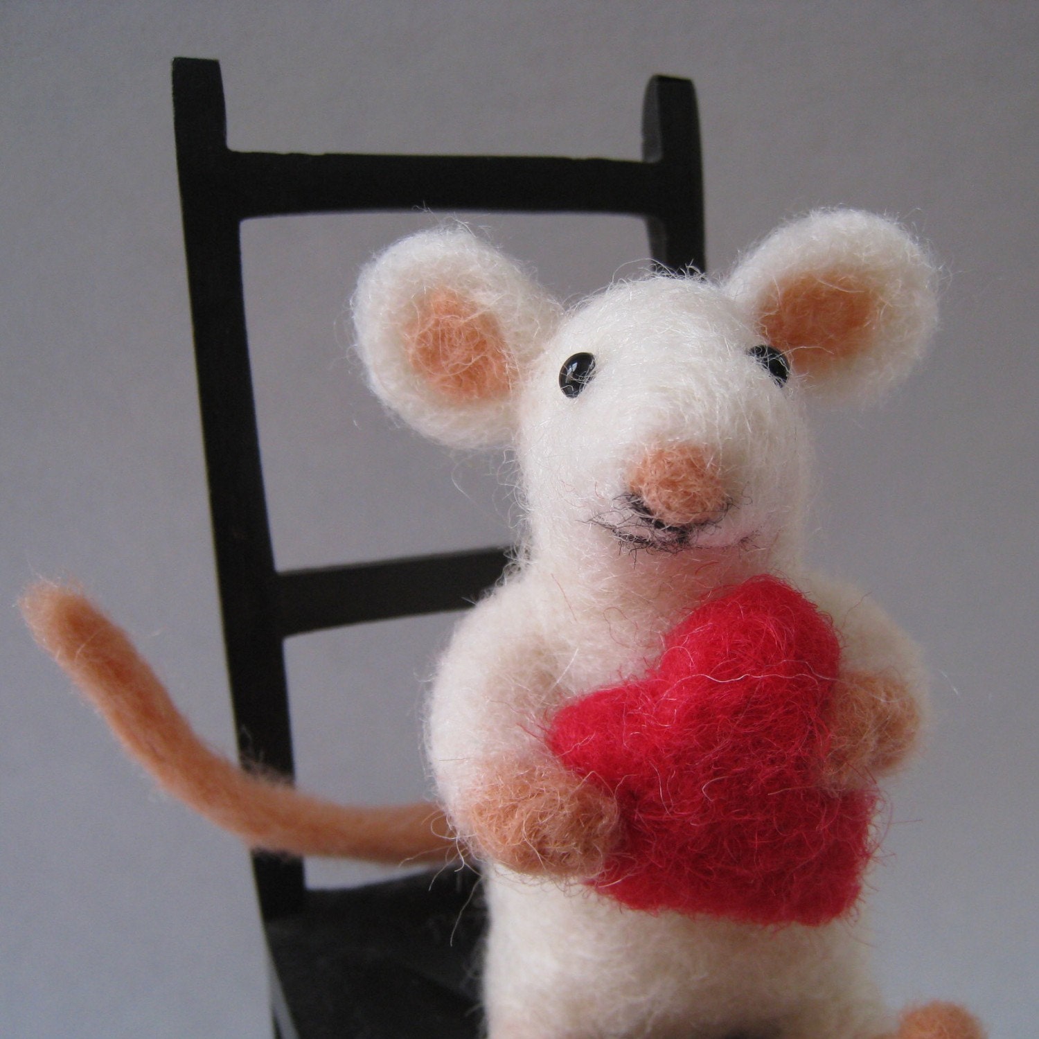Mouse love, needle felted animal