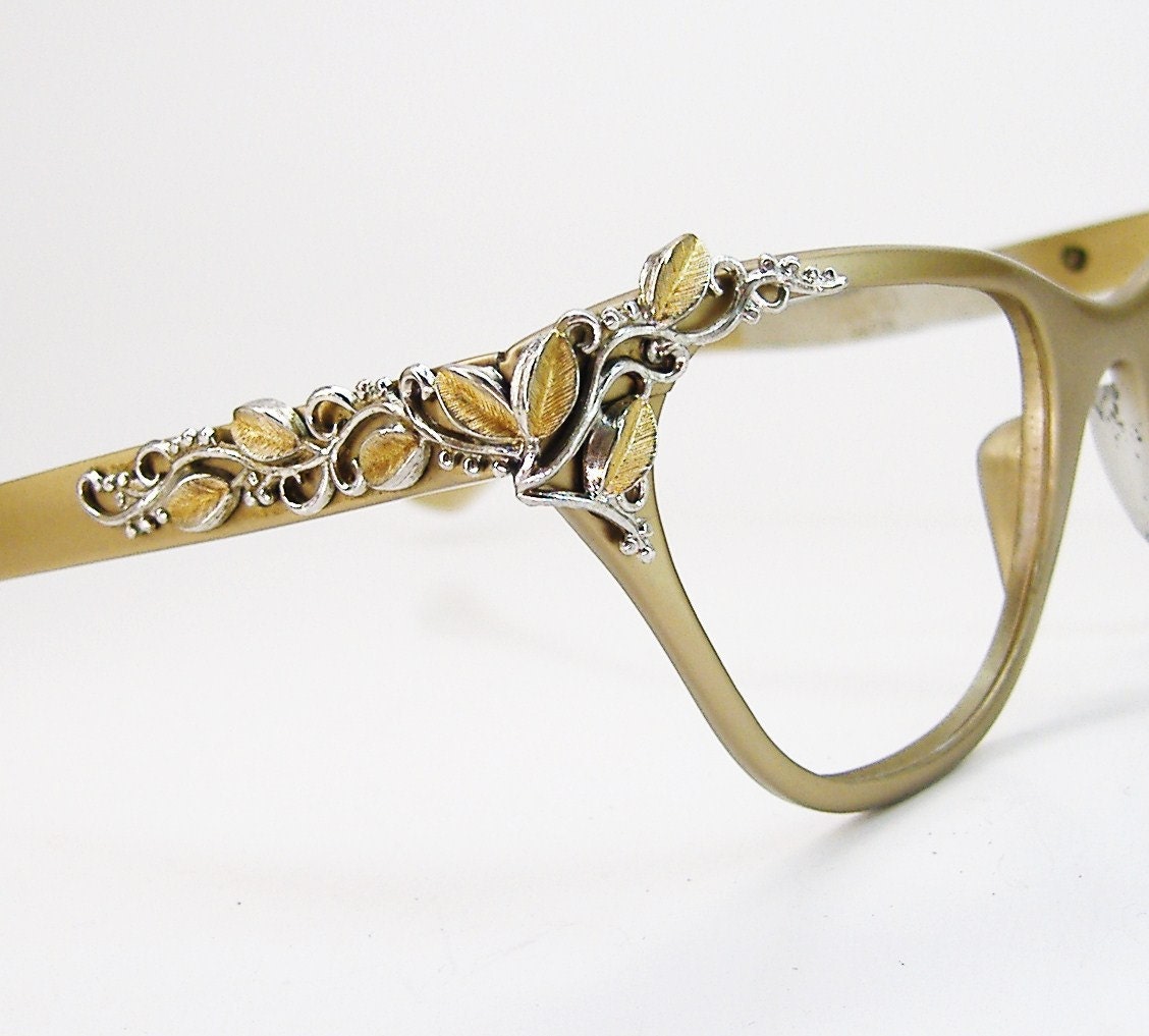 Vintage 50s Gold Horn Rim Cateye With Leafy Accents Eyeglasses Eyewear Frame Tura