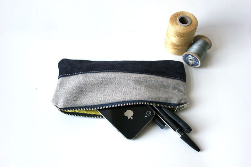 repurposed vintage wool pencil case zip pouch leather vintage lining // la trousse