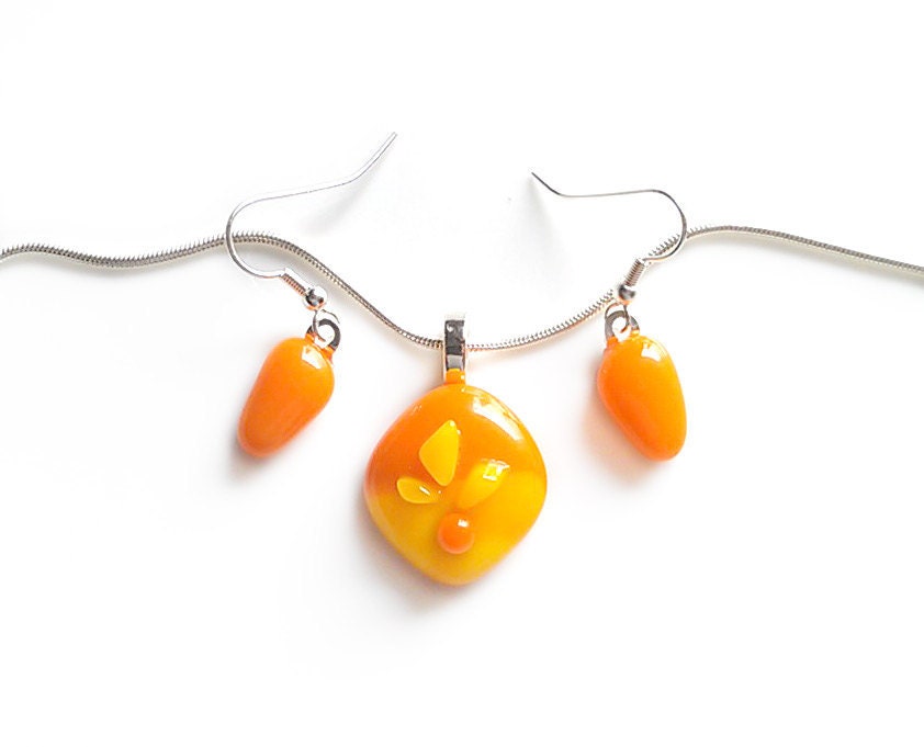 Bright Yellow and Orange Necklace and Earrings Set, Tropical, Floral, Spring, Summer