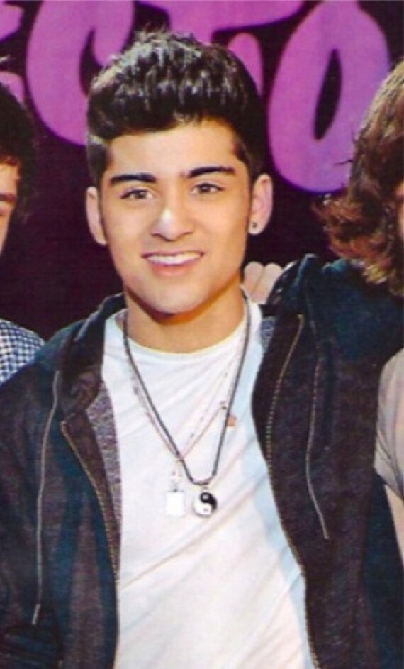 One Direction - YIN AND YANG - Zayn Malik Inspired Unisex Yin and Yang Symbol Necklace Directioner 1D Bradford Bad Boi - Ready To Ship