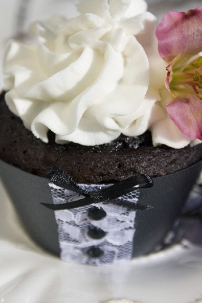 Black Tuxedo Style Cupcake Wrappers
