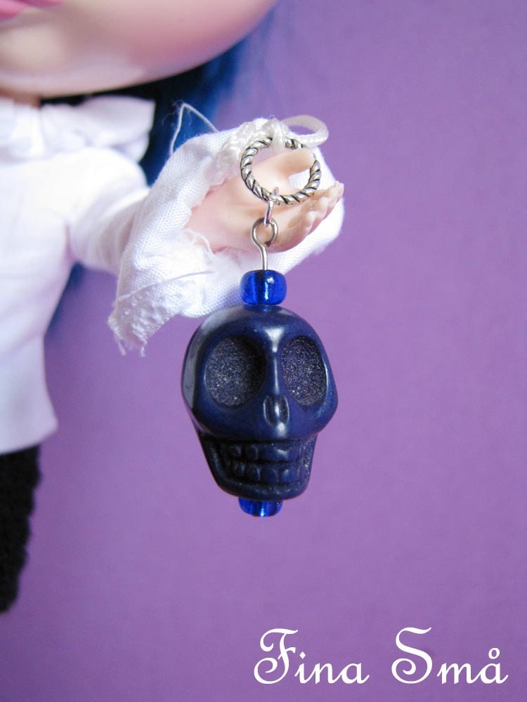 SALE LAST CHANCE Blythe Skull Pull Ring Charm Dark Blue Day of the Dead Sugar Skull Bead emo gothic punk lolita rock metal