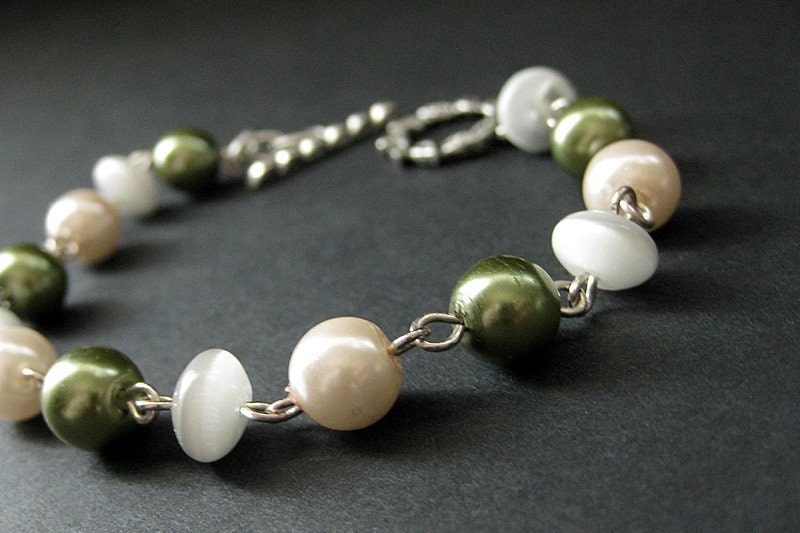 Pearl Bracelet Beaded in Olive Green, Pink and White Cats Eye. Handmade Bracelet.