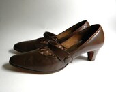 Vintage 1960s Mary Jane Shoes Size 7, On Sale
