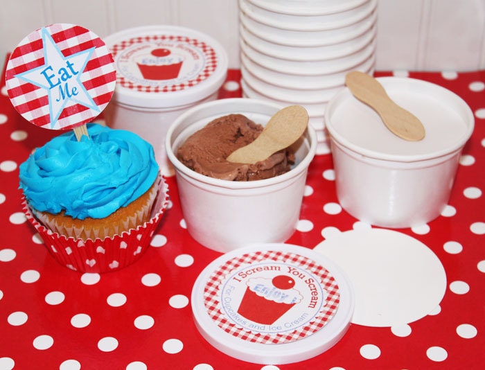24 Ice Cream Cups with Two Lids and Wooden Spoons - Birthday, Wedding, Baby Shower, Ice Cream Cups