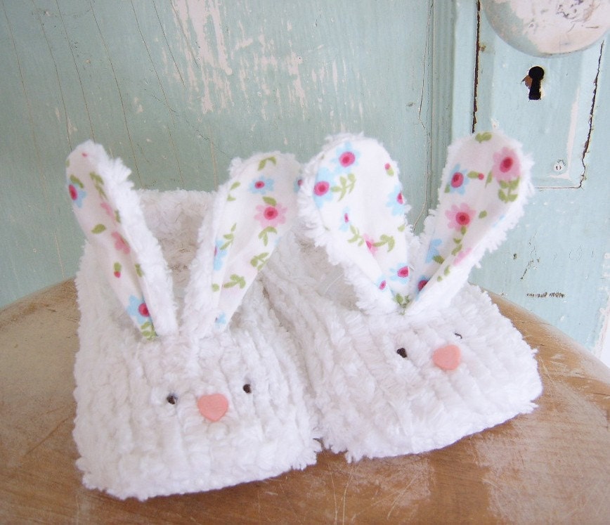 Bunny Slippers Sewing Pattern - PDF -  size 12 months to 4T