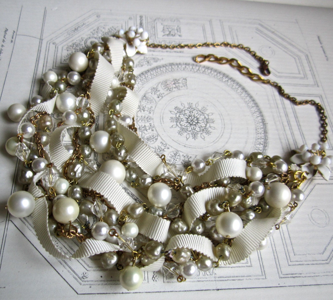 Chunky Bridal Pearl Vintage Wedding Bib Statement Necklace Ribbon & Pearl Gold Vintage Flower Brooch - Pearls, Pearls, Pearls Necklace