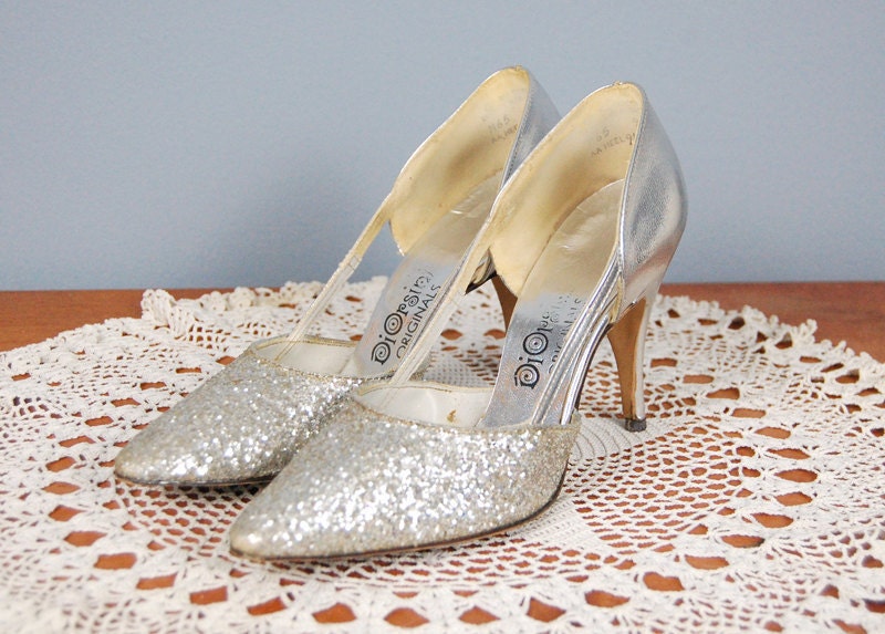 Vintage 1960s FAIRY DUST silver sparkle cut out heels