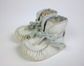 Leather Moccasins Baby Booties in Box 50s / size newborn - OopseeDaisies