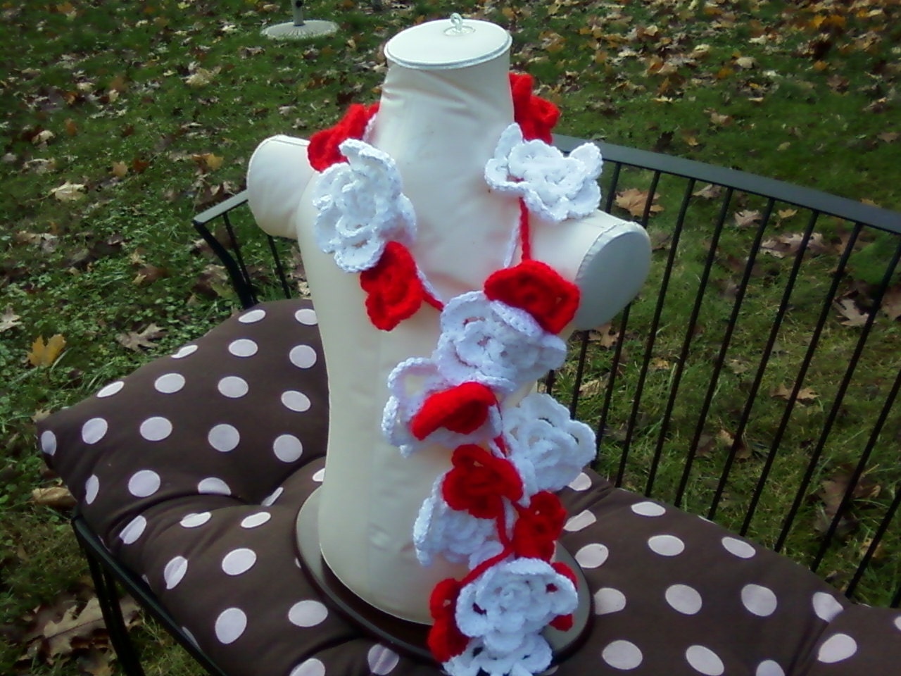 Spring Crochet Flower scarf white and red//Ready to ship