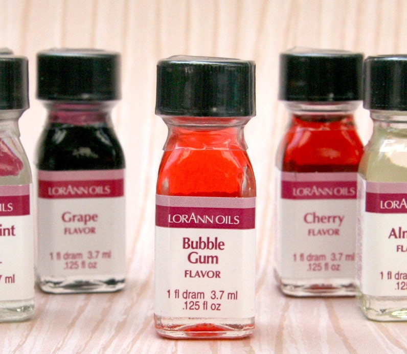Bubblegum Flavoring Oil (1 dram) for Cupcakes, Cookies, Lollipops, Candy, Chocolate and Frosting
