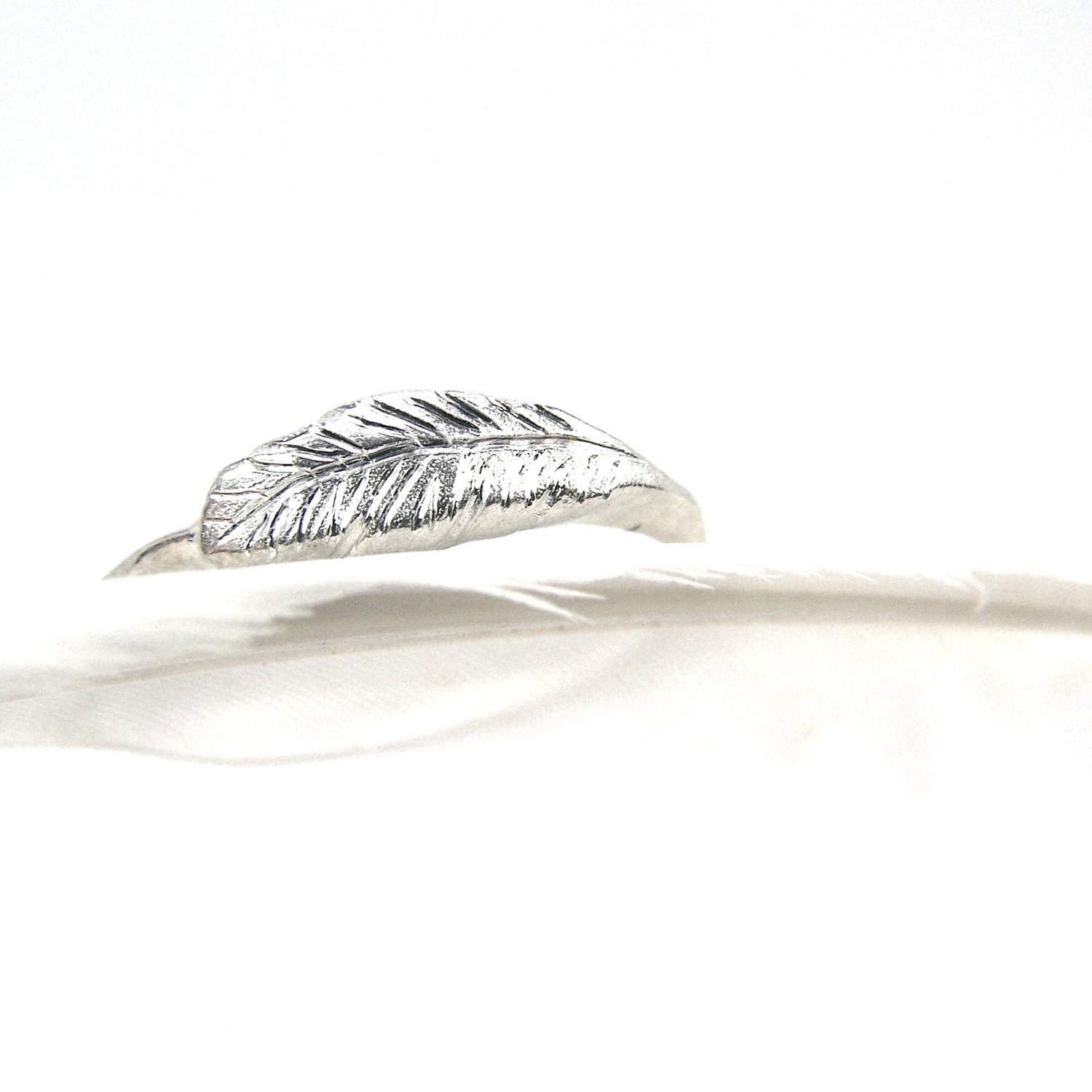 Delicate Sterling Silver Feather Ring - Feather's Silver - NangijalaJewelry