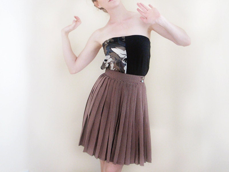 Vintage. Skirt. Polka Dot. Pleat