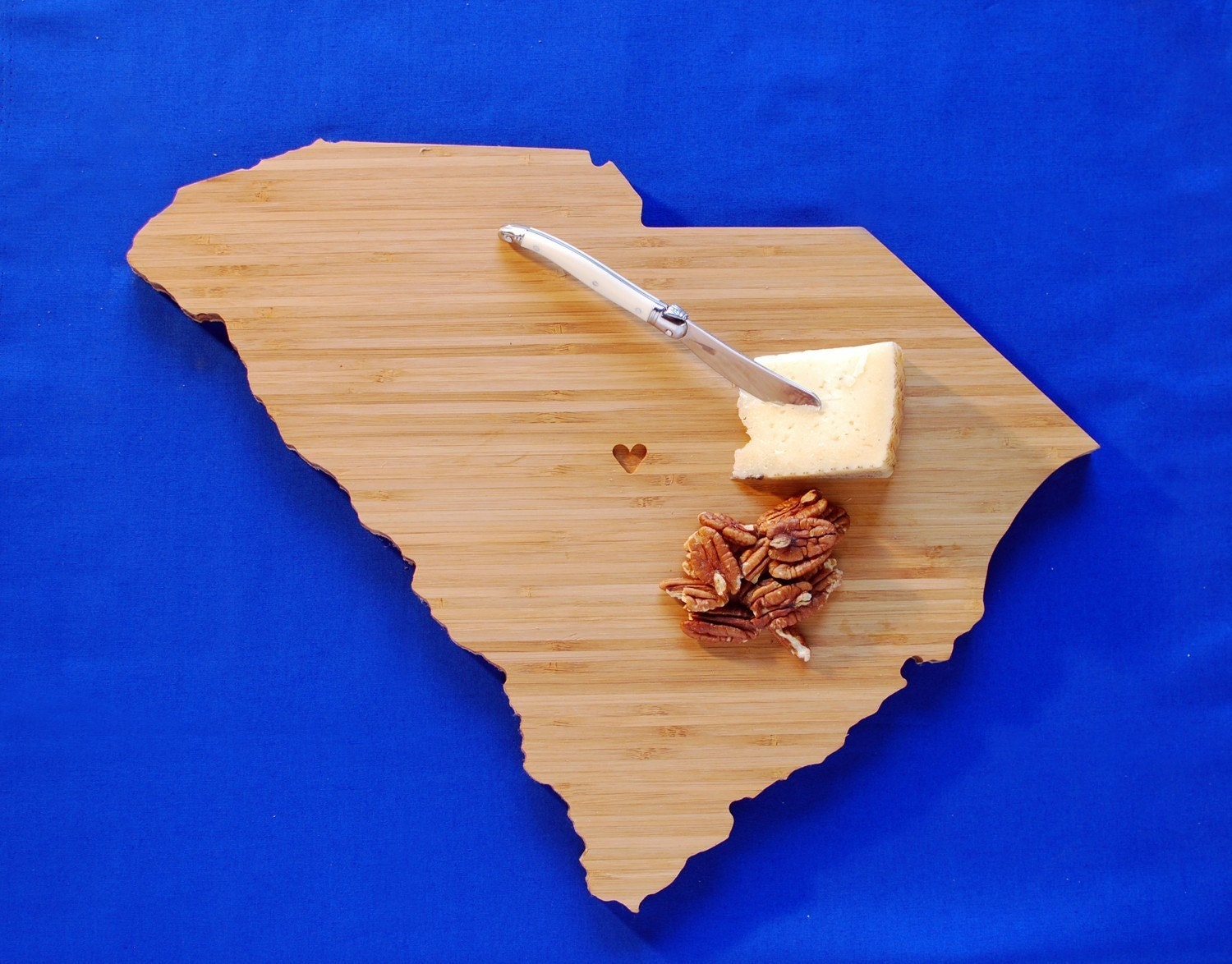 AHeirloom's South Carolina State Shaped Cutting Board