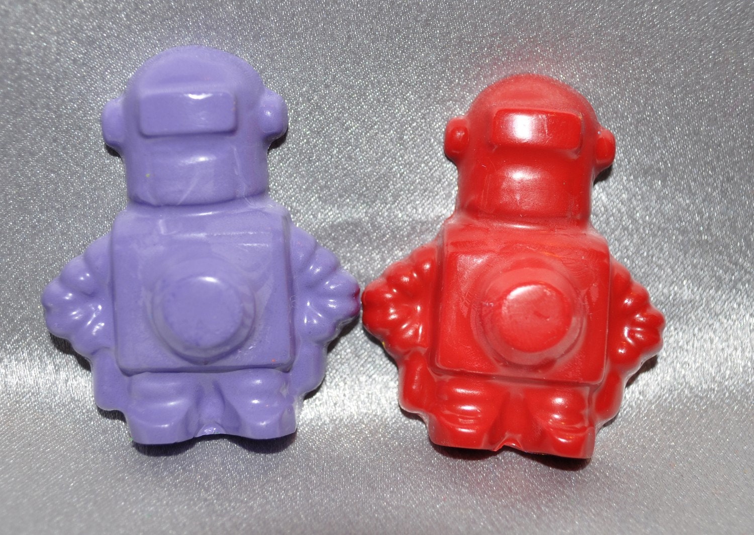 Recycled Crayons Robot Shaped Total of 12 Crayons
