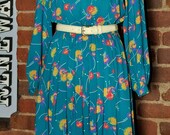 Vintage turquiose with white collar VR1025