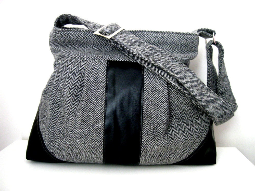 Sale % 10 off-Messenger Bag-Wool-Gray Black Shoulder Bag-Diaper Bag-Pleated-Everyday Bag-Zipper Closure