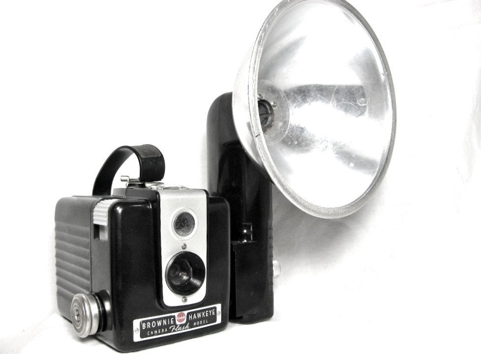 Birthday Sale - Take 20% Off At Checkout -  1950s Vintage Kodak BROWNIE HAWKEYE FLASH Camera - Bakelite