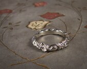 Wild Rosebud Band (14K) Made to Order