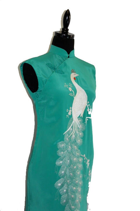 RESERVED FOR ERINVintage Dress Cheongsam Asia Style - Embroidered Peacock
