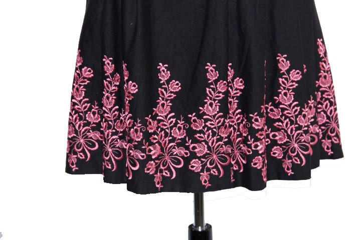 Vintage Dirndl Dress XS Black and Pink