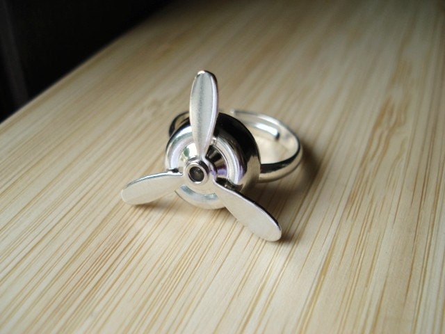 Steampunk Ring, Silver Spinning Propeller on Adjustable Base, Geekery, Novelty Ring, Aviation Jewelry