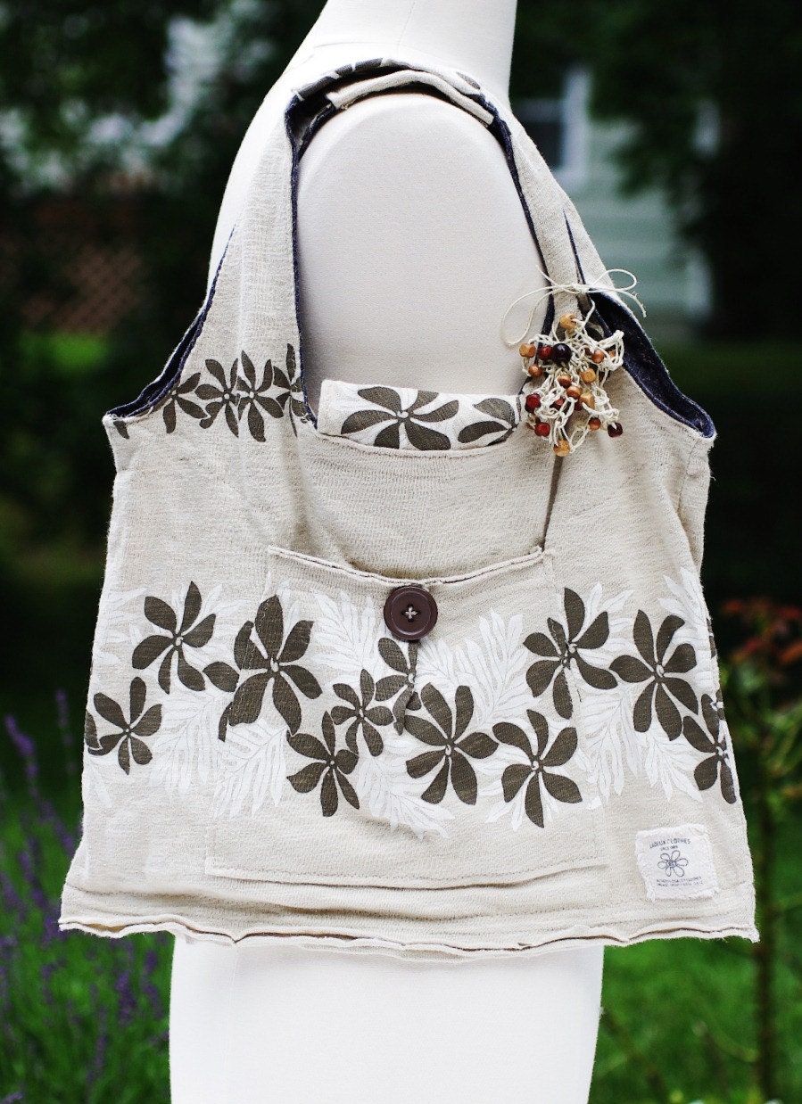 Upcycled jersey-cutsaw shoulder bag with tropical flowers - tan, beige and white