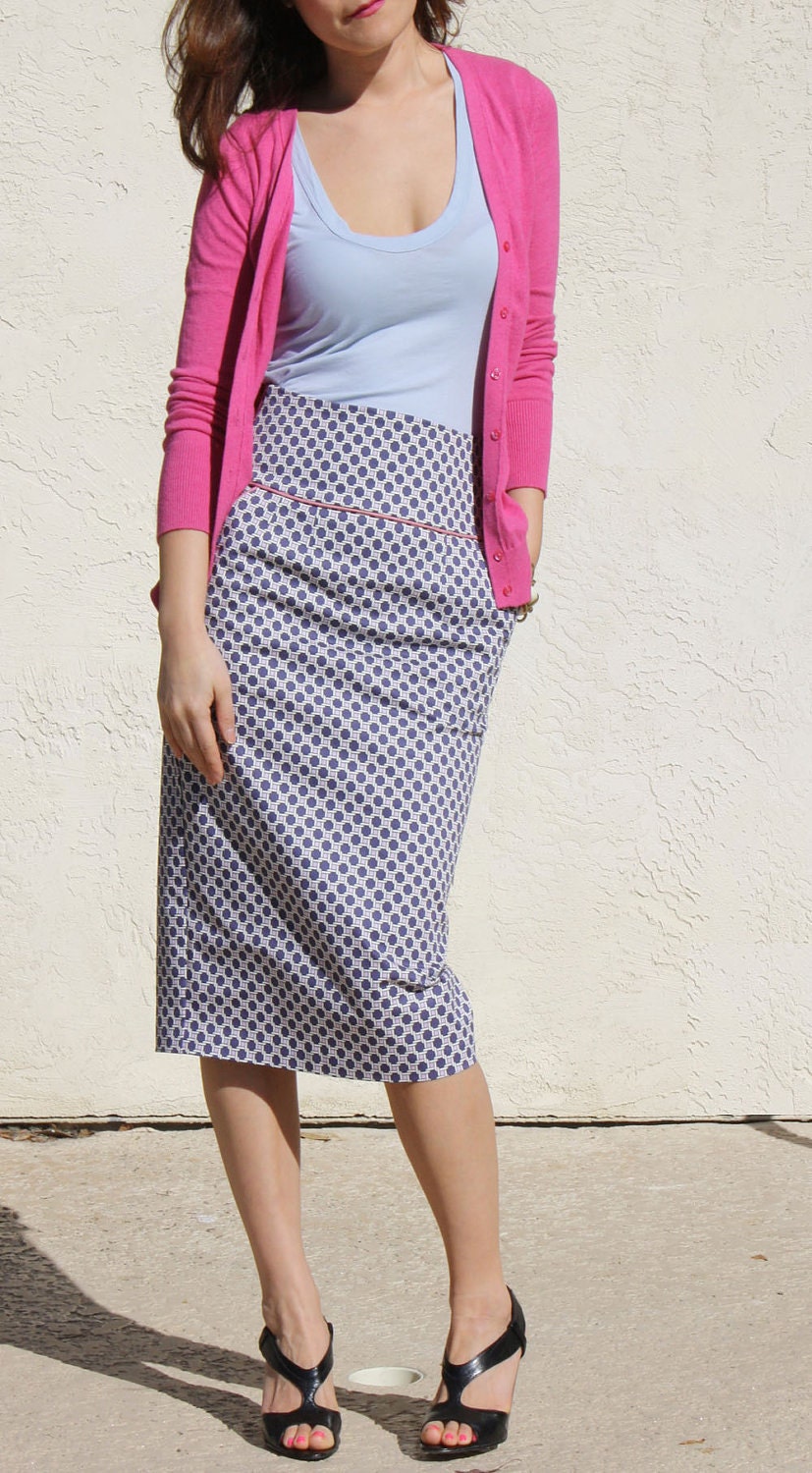 High Waist Pencil Skirt-Repeated purple and pink pattern