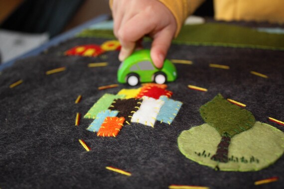 wool felt playmat - little city, big country