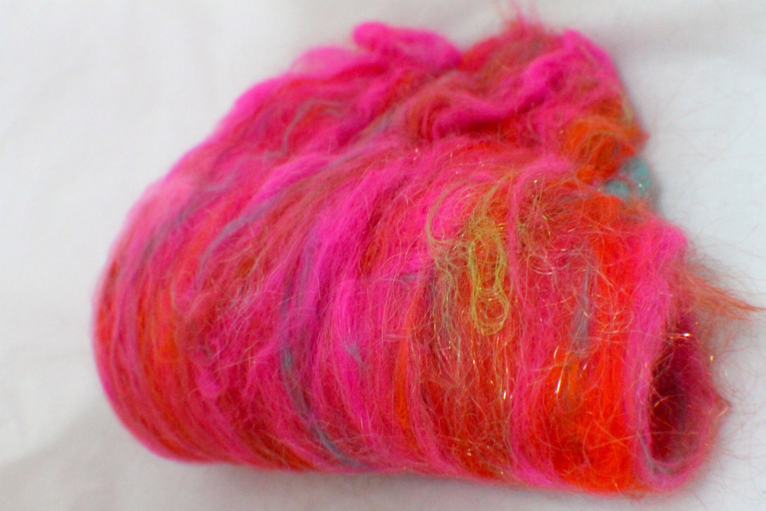 BOMBAY - Spinning fibre - Pink - Fiber Batt -Roving  UK - Glitter - Firestar-  Party Batt