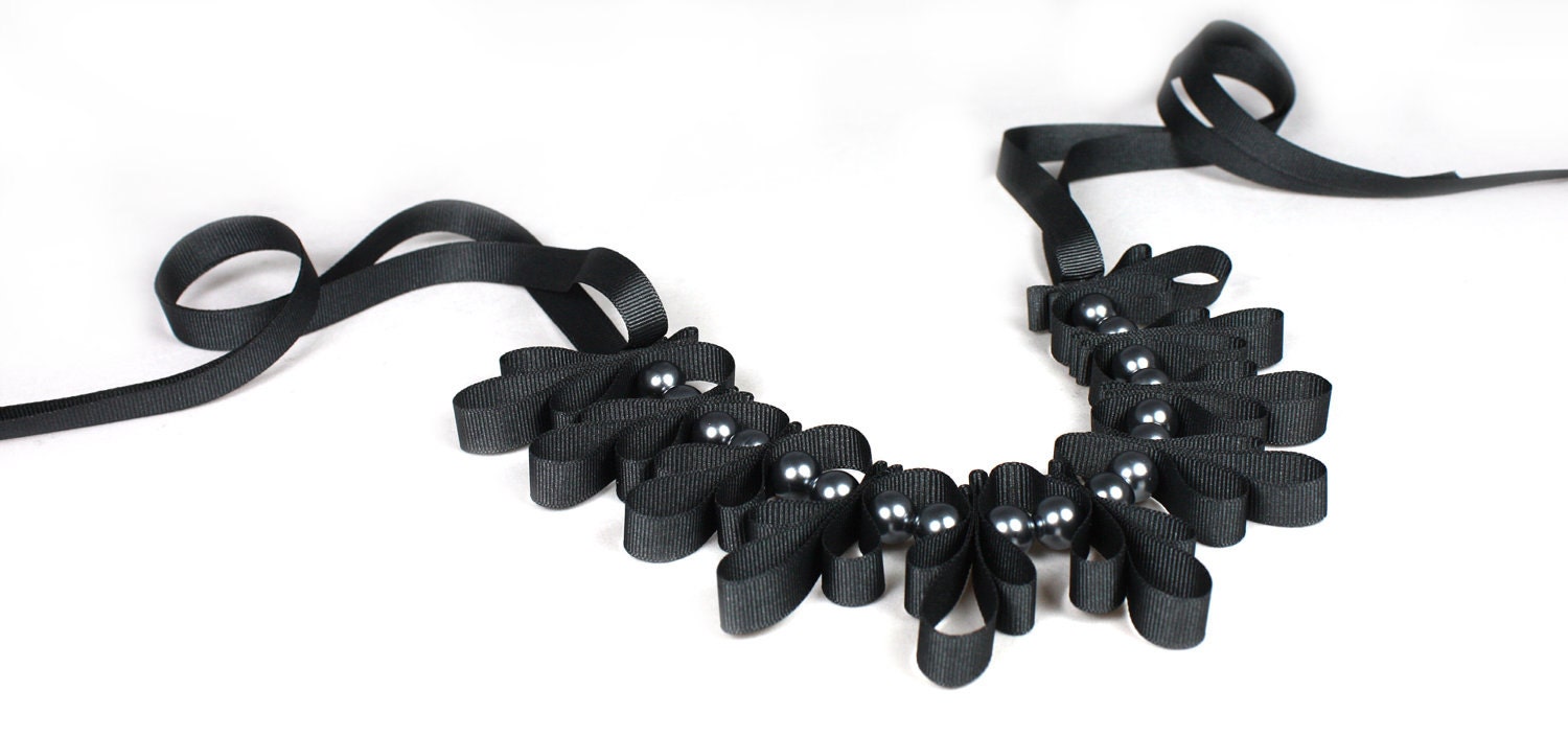 Charcoal Spiral Pearl and Ribbon Necklace