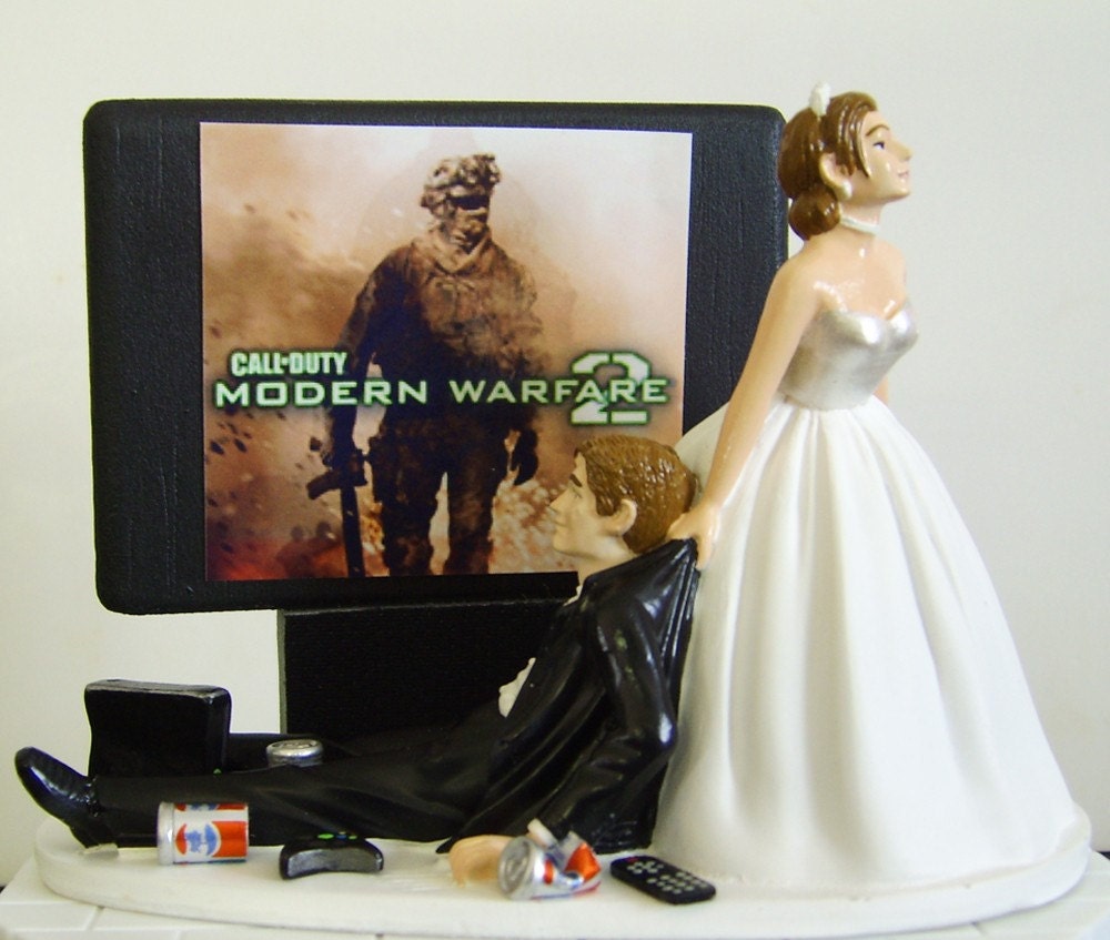 VIDEO GAME 'junkie' GROOM.  Bride With Strapless Dress.  Perfect Customized Wedding Cake Topper